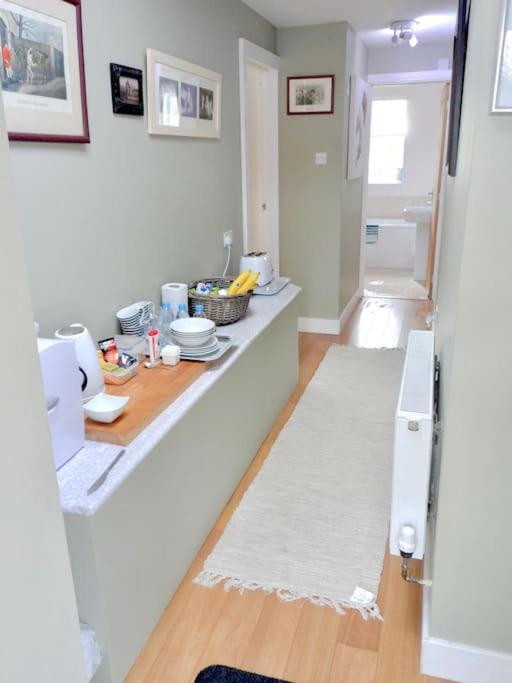 Stunning Annexe 1 Luxury Bedroom, Eating Area & Bathroom Only! トルーロー エクステリア 写真