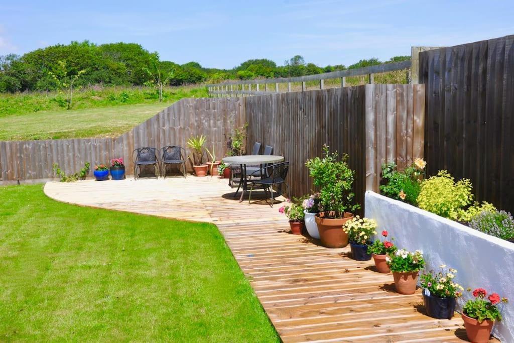 Stunning Annexe 1 Luxury Bedroom, Eating Area & Bathroom Only! トルーロー エクステリア 写真