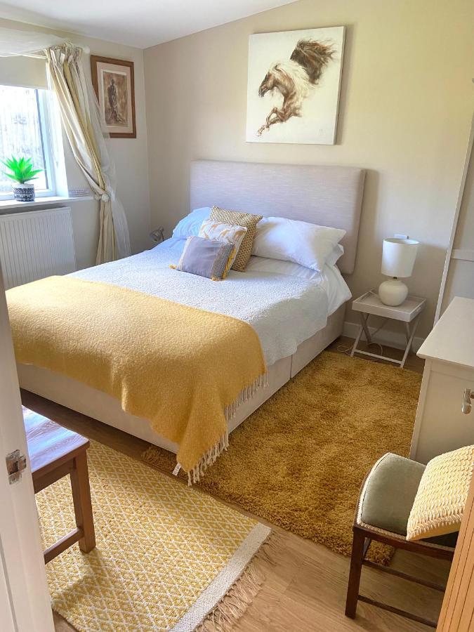 Stunning Annexe 1 Luxury Bedroom, Eating Area & Bathroom Only! トルーロー エクステリア 写真